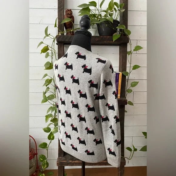 Charter Club: Gray Knit Crew Neck Sweatshirt Western Terrier Dogs with Red Bows - Picture 5 of 17